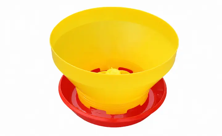 chick feeder for baby chicks and poultry farms poultry feeder